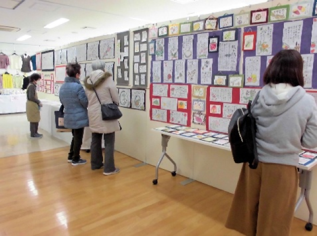 作品展の様子の写真